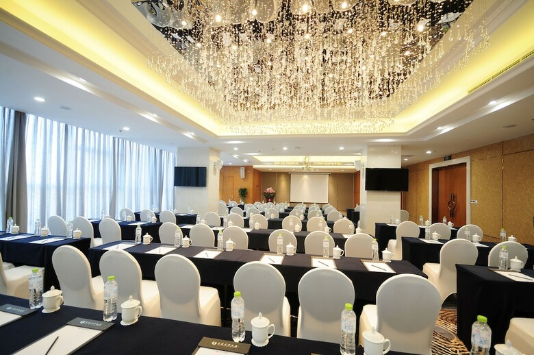 Chengdu Airport Jianguo Hotel