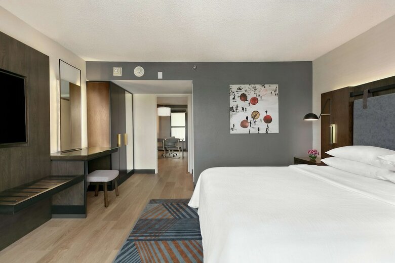 Hotel Embassy Suites By Hilton, Los Angeles - Downey