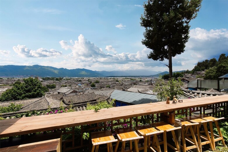 Posada Blossom Hill Inn Lijiang Springland