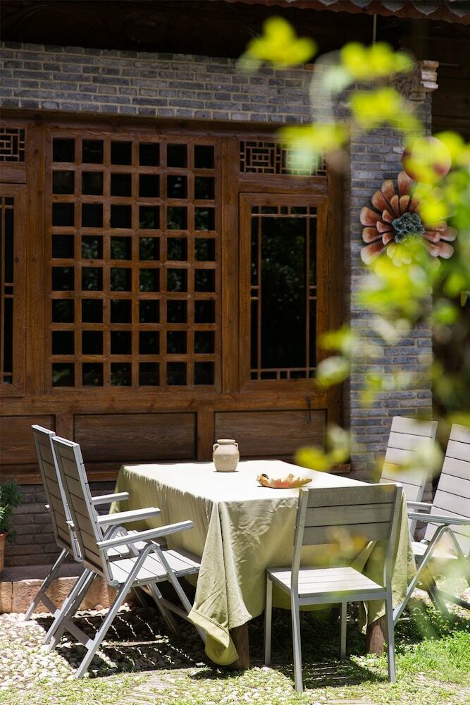 Posada Blossom Hill Inn Lijiang Springland