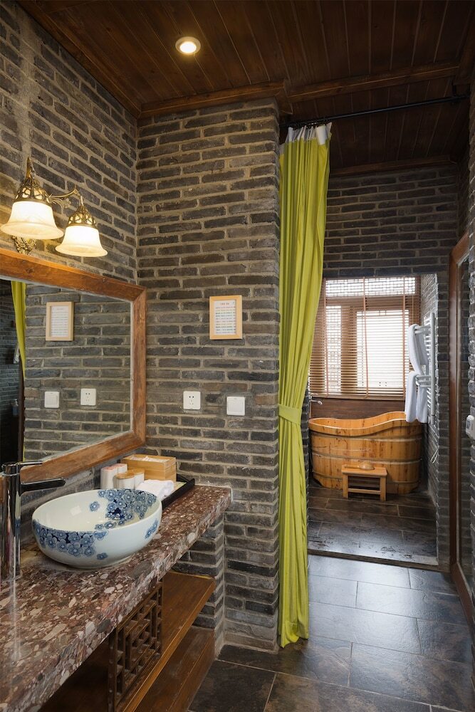 Posada Blossom Hill Inn Lijiang Springland