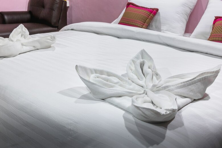Hostal The Guest Hotel - Hostel