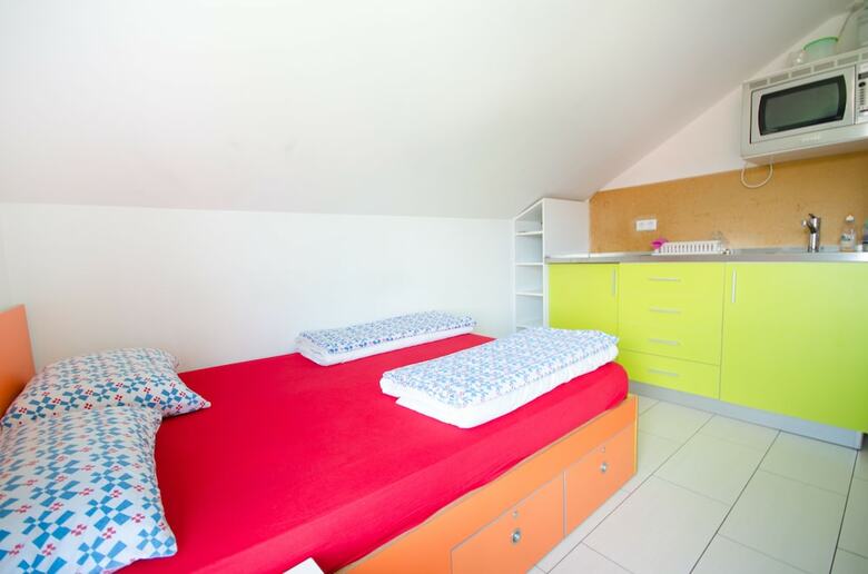 Hostal Simbol Rooms