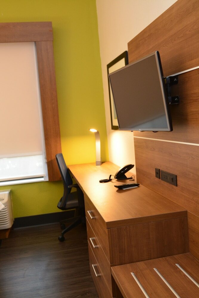 Holiday Inn Express Hotel & Suites Seguin