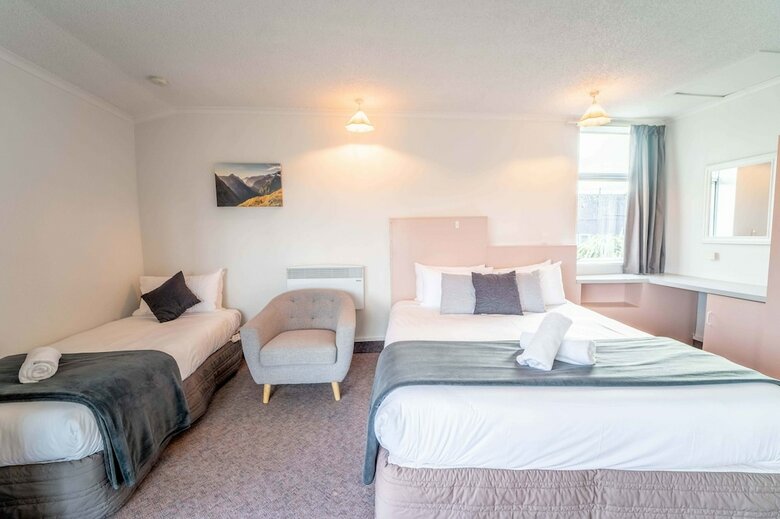 Hostal Fiordland National Park Lodge