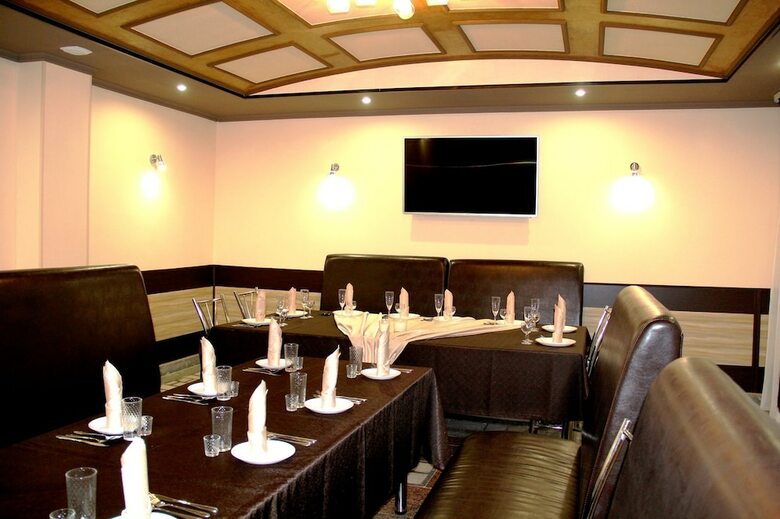 Hostal Oasis Hotel