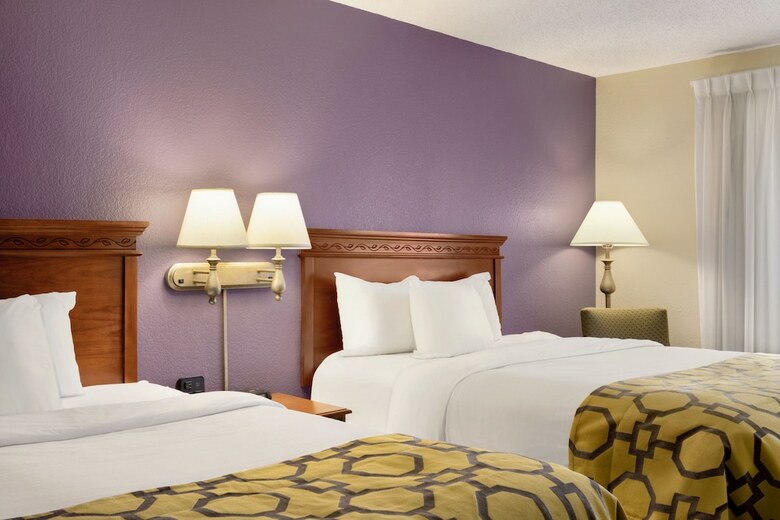 Hotel Baymont By Wyndham Springfield I-44