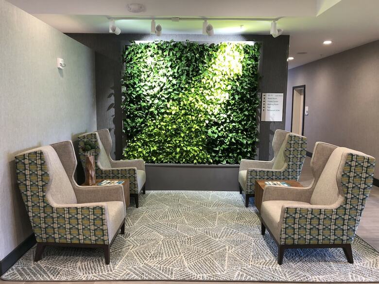 Holiday Inn Hotel And Suites-decatur
