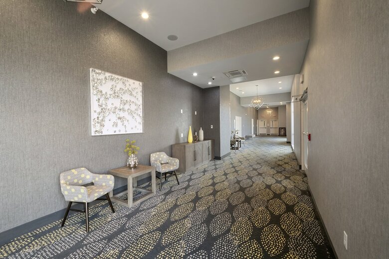 Holiday Inn Hotel And Suites-decatur