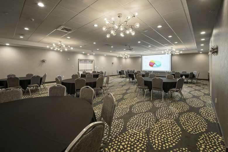 Holiday Inn Hotel And Suites-decatur