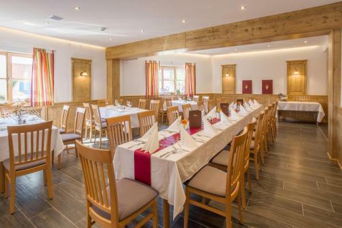 Hostal Landhotel Sch�ll