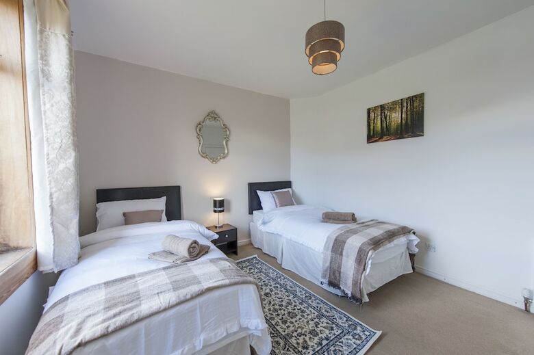 Montgomery Apartments - Stevensons
