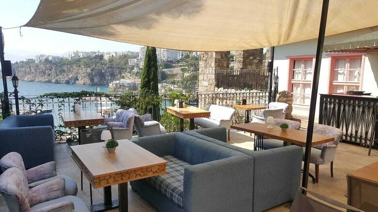 Kalei�i Marina Boutique Hotel