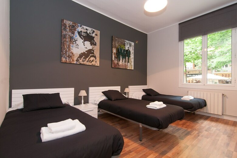 Apartamentos Bbarcelona Gaudi Avenue Flats