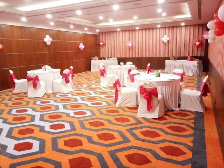 Hotel Zone By The Park Infantry Bengaluru