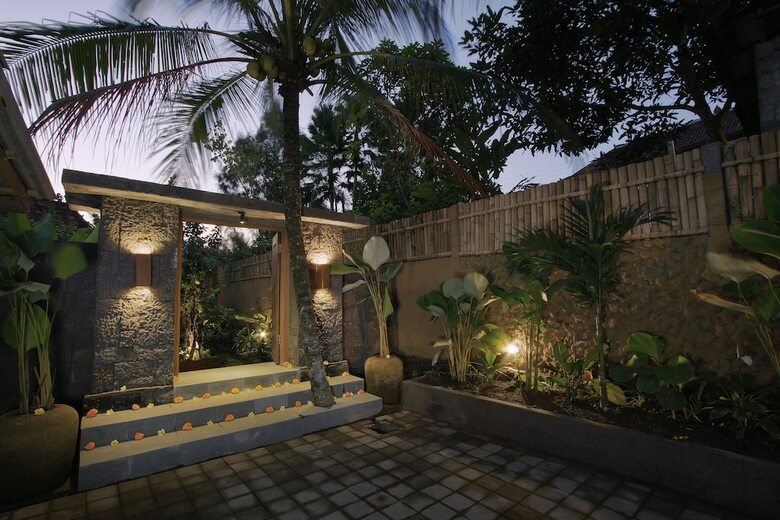 Hotel Madani Antique Villas By Eps