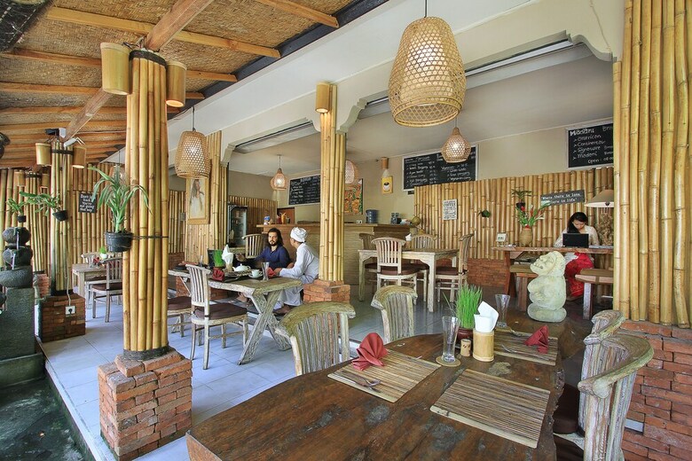Hotel Madani Antique Villas By Eps