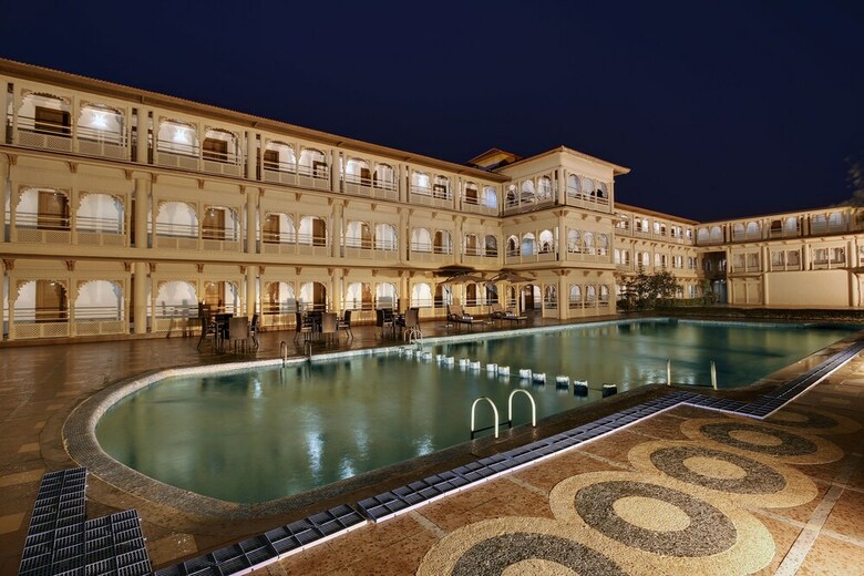 Apartamento Holiday Village Resort And Spa