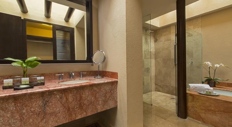 Westin Resort & Spa Puerto Vallarta Hotel