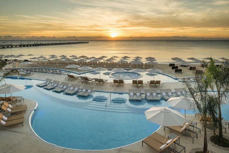 Hotel Playacar Palace