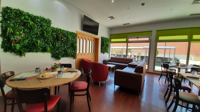 Hotel Travelodge Madrid Alcal� de Henares