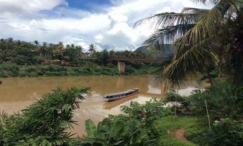 Merry Riverside Hotel