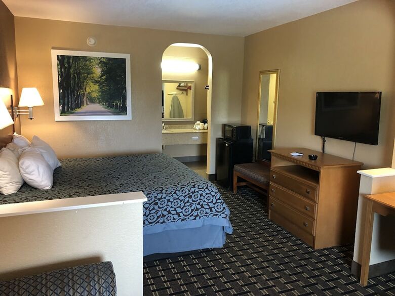 Hotel Days Inn By Wyndham Columbus