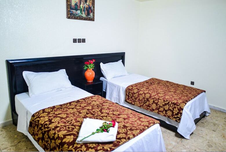 Royal London Apart & Hotel
