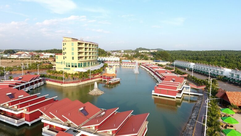 Hotel Tasik Villa International Resort