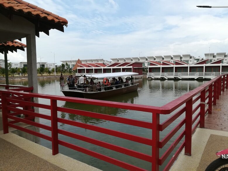 Hotel Tasik Villa International Resort