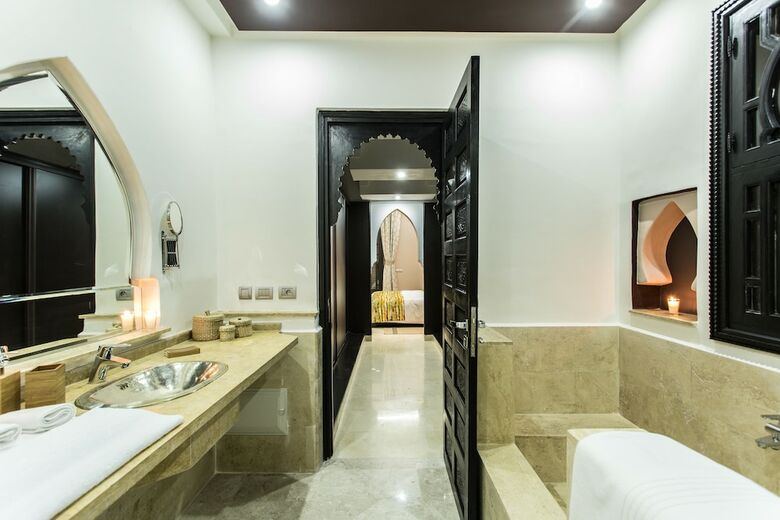 Hotel The Bird Exclusive Guest House & Spa