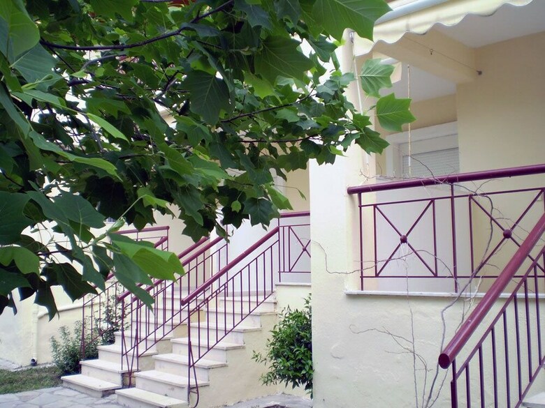 Apartamentos Siviri Rental Houses