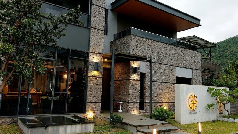 Cha Tian Guan She B&B