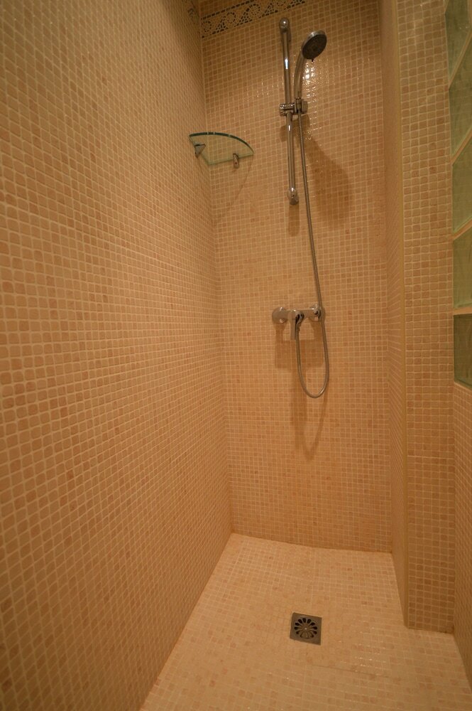 Parc Continental Cannes-very Elegant Three Bedroom Apartment