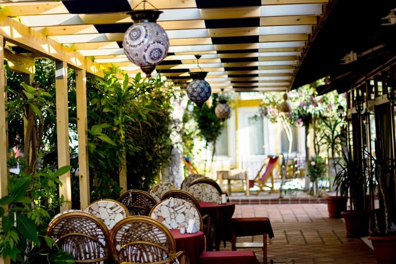 Mountain Valley Apart Hotel & Villas