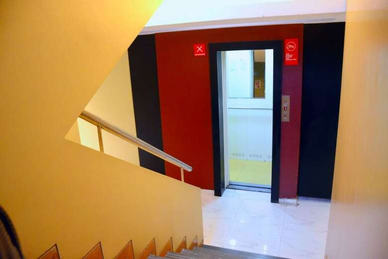 Hotel Oyo 6002 Avezeekaa Corporate Residency