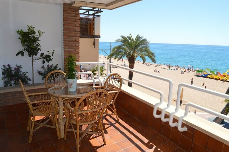 Apartamento Vivalidays Rosa Lloret