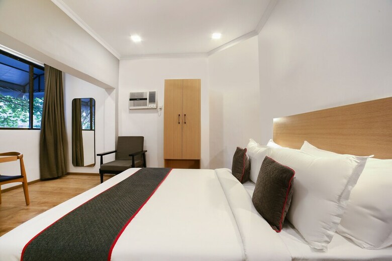 Hotel Oyo Flagship 573 Chakala Sahar Road
