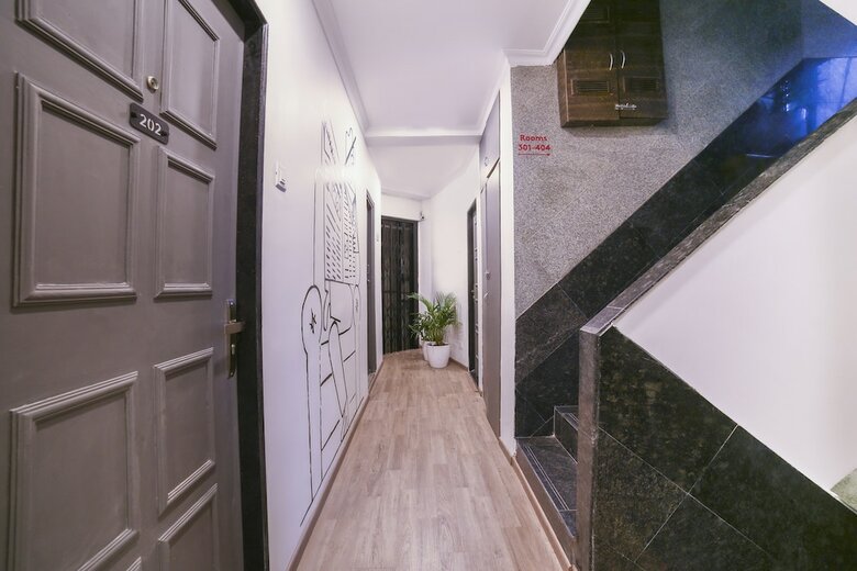 Hotel Oyo Flagship 573 Chakala Sahar Road
