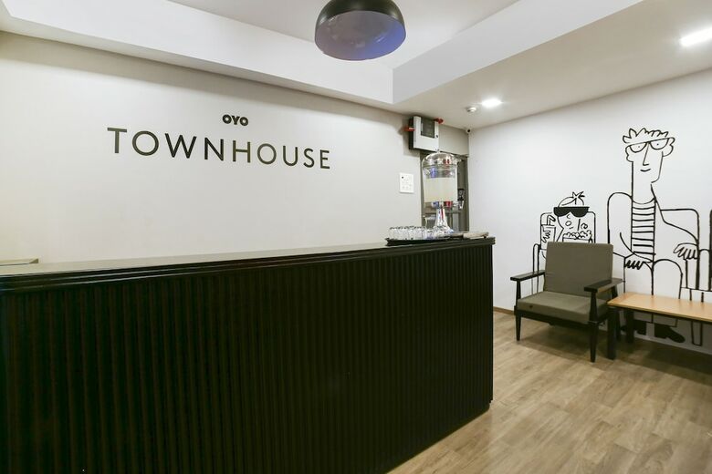 Hotel Oyo Flagship 573 Chakala Sahar Road