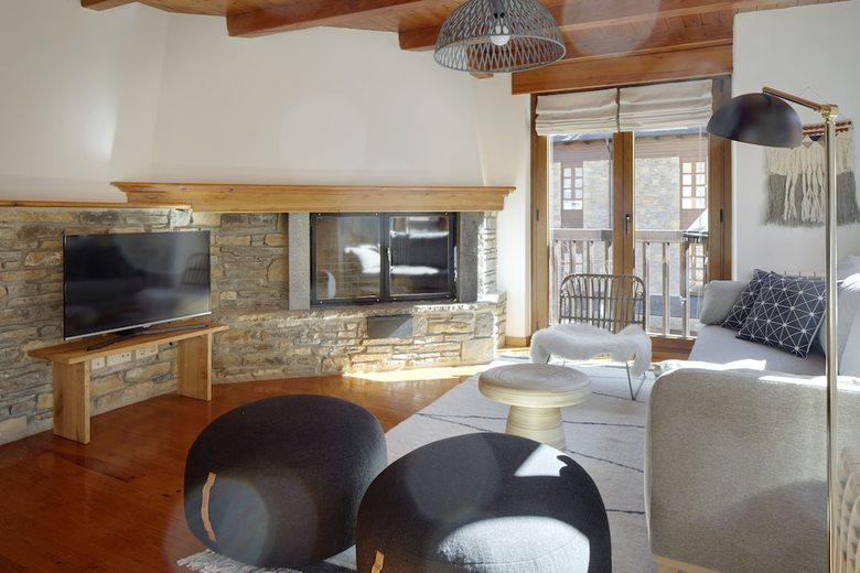 Hotel Ribaeta By Feelfree Rentals