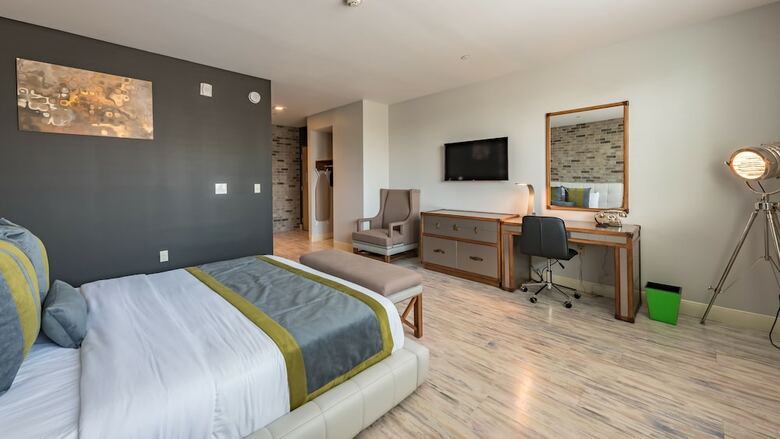 Lexen Hotel-north Hollywood Near Universal