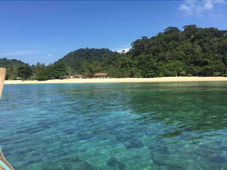 Hotel Koh Ngai Paradise Beach Resort