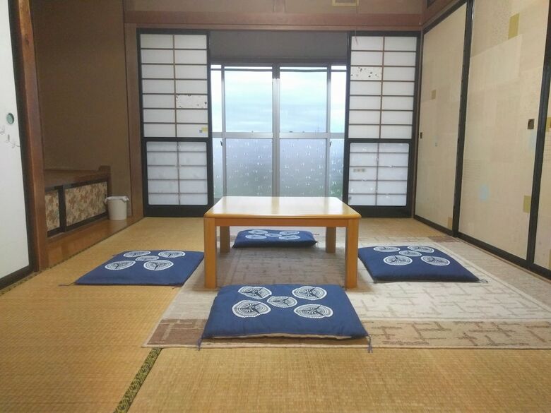 Hotel Tomo's Hut In Japanese Old Style