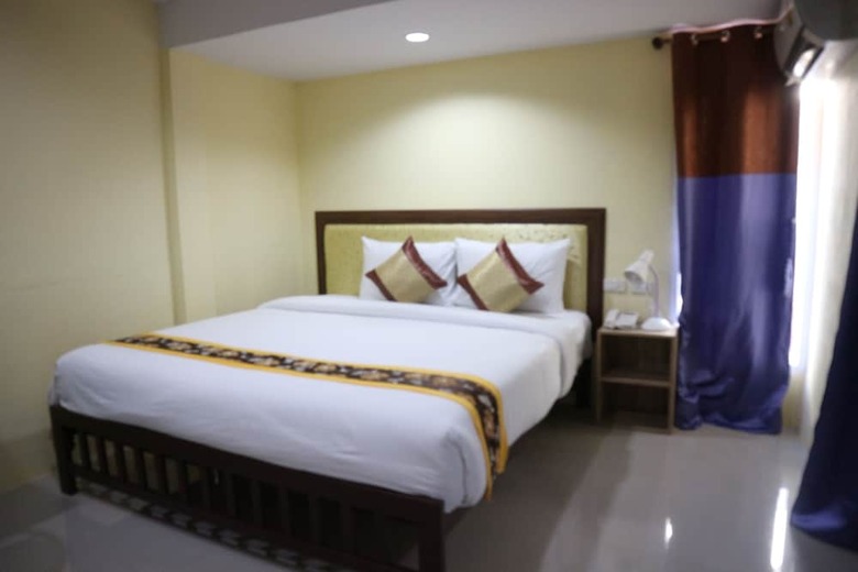 Hotel Anyavee Nam Mao Beach Resort