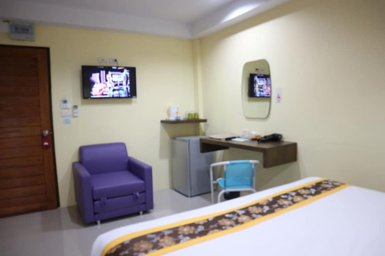 Hotel Anyavee Nam Mao Beach Resort