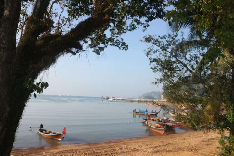 Hotel Anyavee Nam Mao Beach Resort