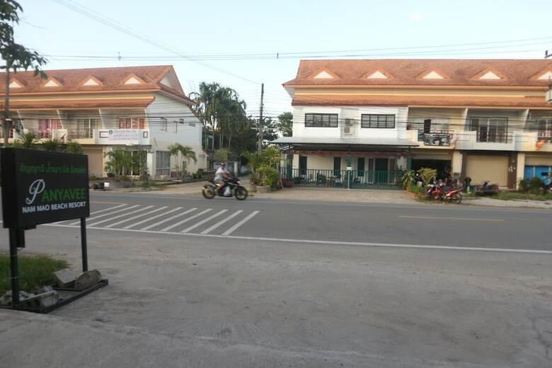 Hotel Anyavee Nam Mao Beach Resort