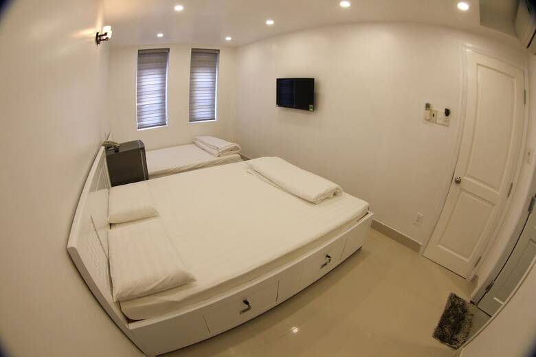 Hotel Full House Hostel