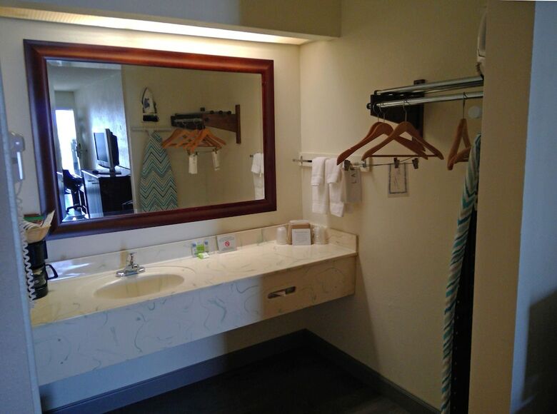 Hotel Americas Best Value Inn Kinston